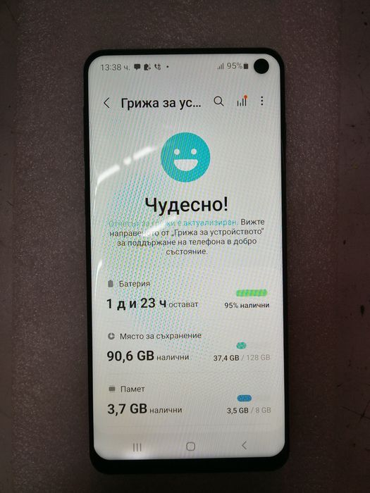 Продавам Samsung s10 без забележки.