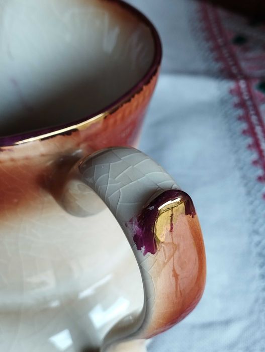 Mayfayre Staffordshire England Pottery
Плодова и много симпатична кана