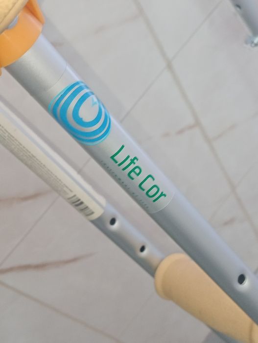 Костыли фирмы Llfe Cor