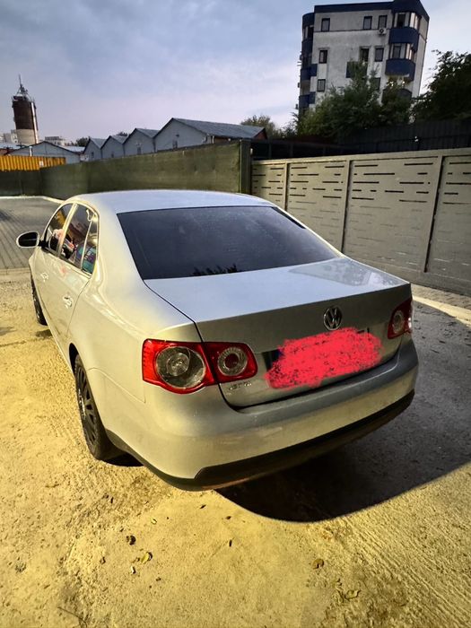 VOLKSWAGEN Jetta 2010 — imagine 2
