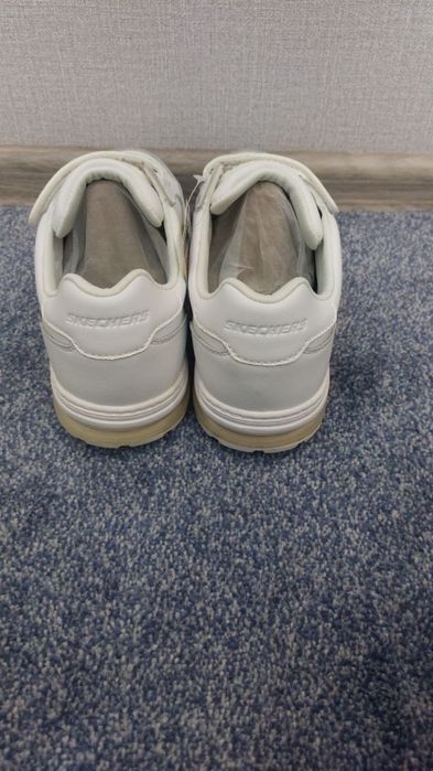 Новые кроссовки Skechers, оригинал из США, размер 41,5/42
