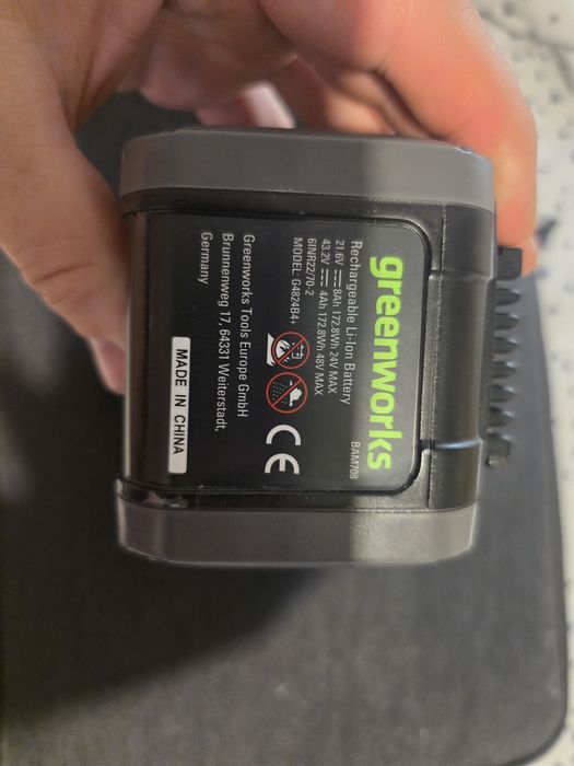 Нова Батерия и зарядно за Greenworks