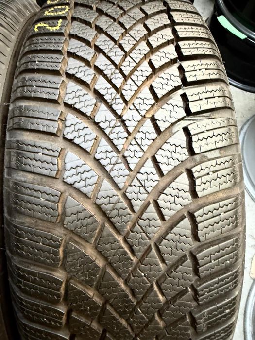 Anvelope iarna 205.55.17’ Bridgestone 2buc.