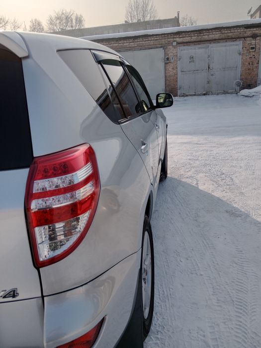 Продам Рав4 2011г