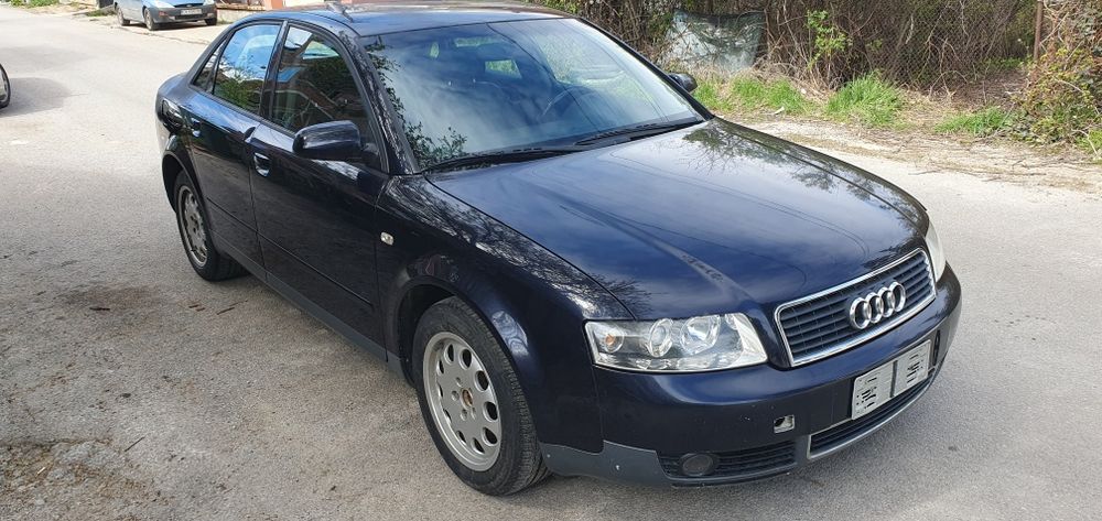 Преден капак за ауди а4 б6 фарове  броня  audi a4 b6 1.9 tdi на части