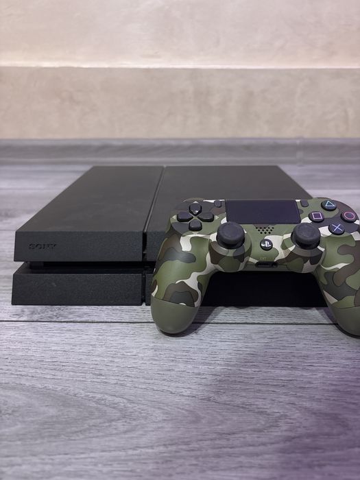 Playstation 4 + controller