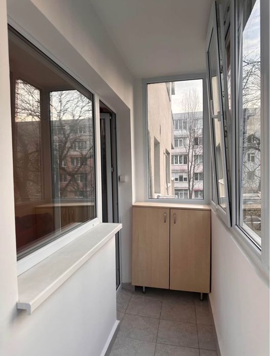 Inchiriez garsoniera zona Titan Auchan/Direct Proprietar