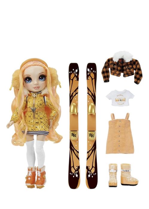 Куколка с аксессуарами