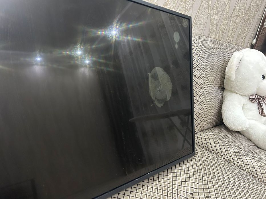 Продам Smart телевизор LG. Разбит экран.