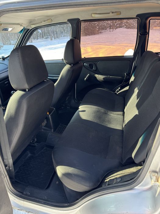 Шевроле Нива в очень хорошем состоянии