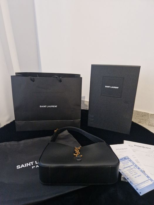 Saint Laurent Le 5 A 7 Black Hobo