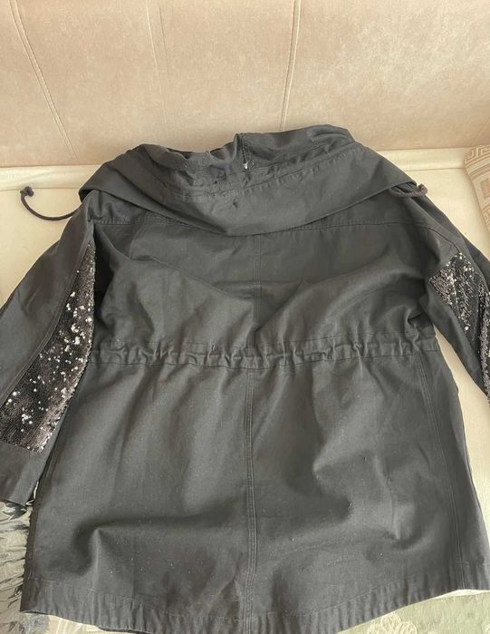 Продам ветровку!