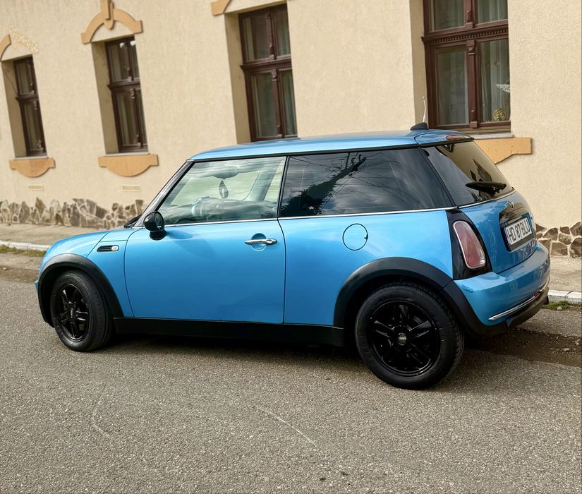 Mini Cooper R50 Blue