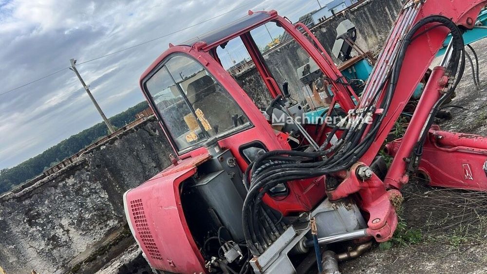 Cilindru hidraulic pentru miniexcavator Neuson 5002