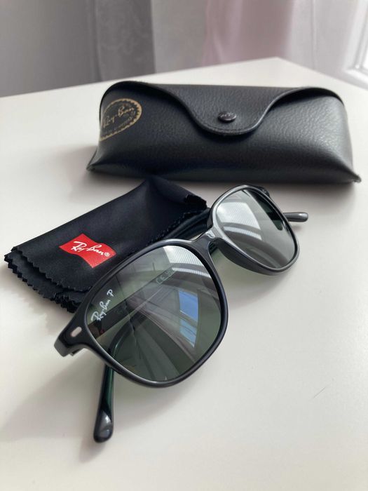 Ochelari de soare unisex Rayban Leonard RB2193 impecabili