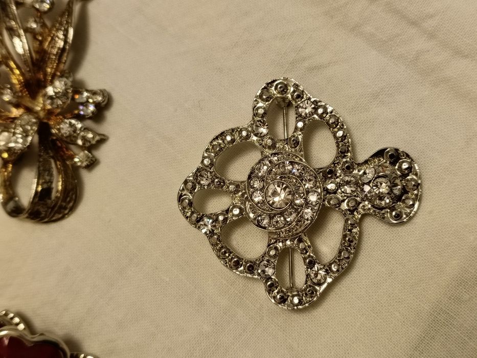 Броши разные красивые