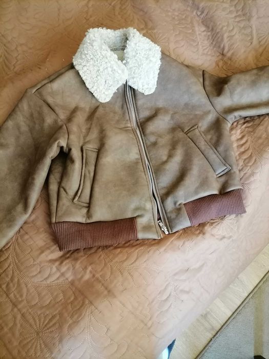 Продавам зимно яке от еко кожа