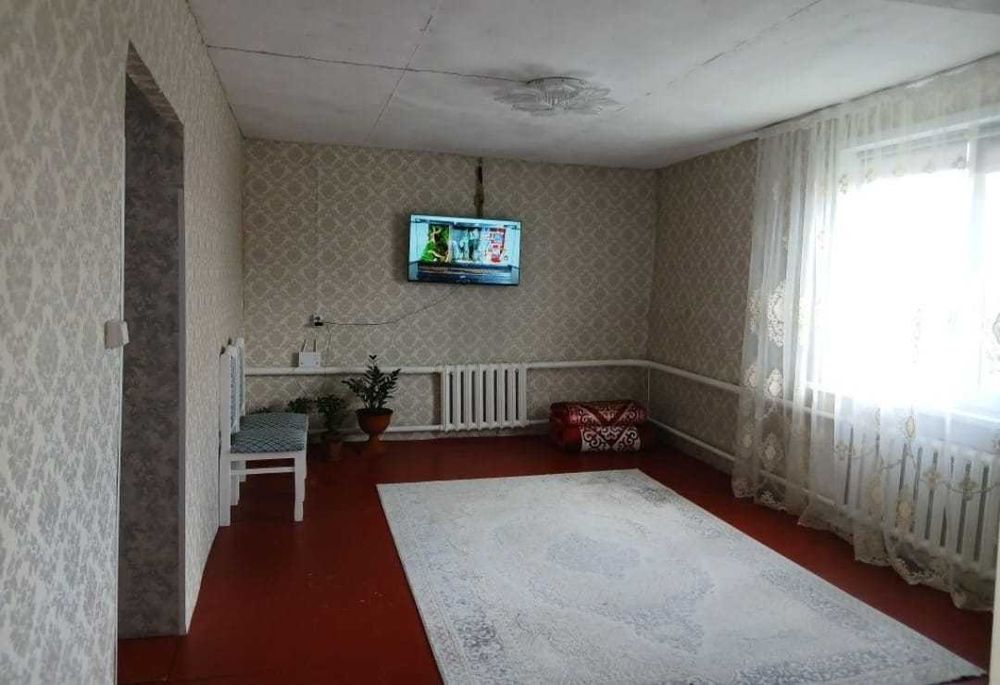 Дом в прекрасном районе Береке