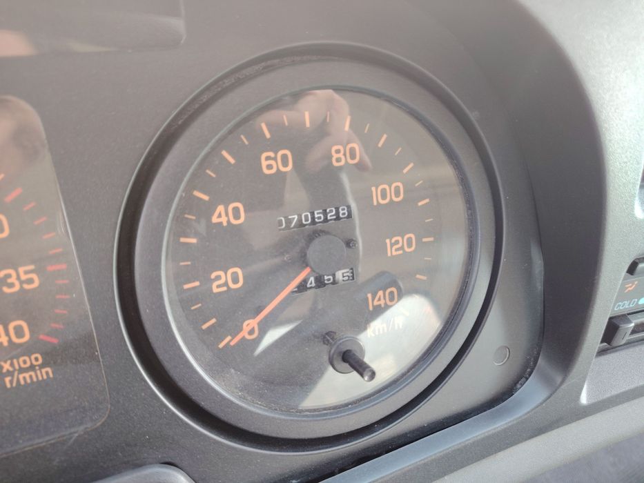 Isuzu Sotiladi 10-Tonalig Denov