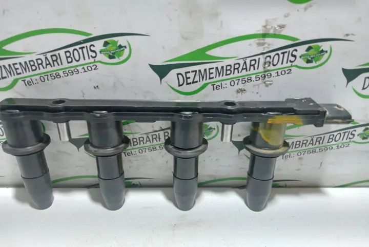 Rampa injectoare 1104082 Opel Astra 2004 1.6 MT (105 hp)