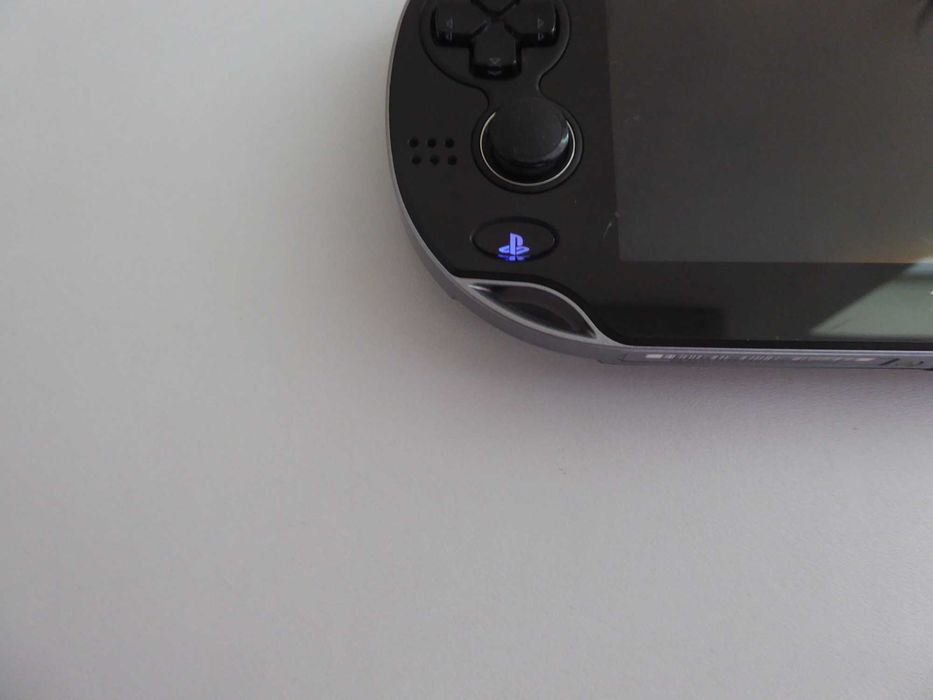 Sony Playstation Vita PS Vita 1004 за части