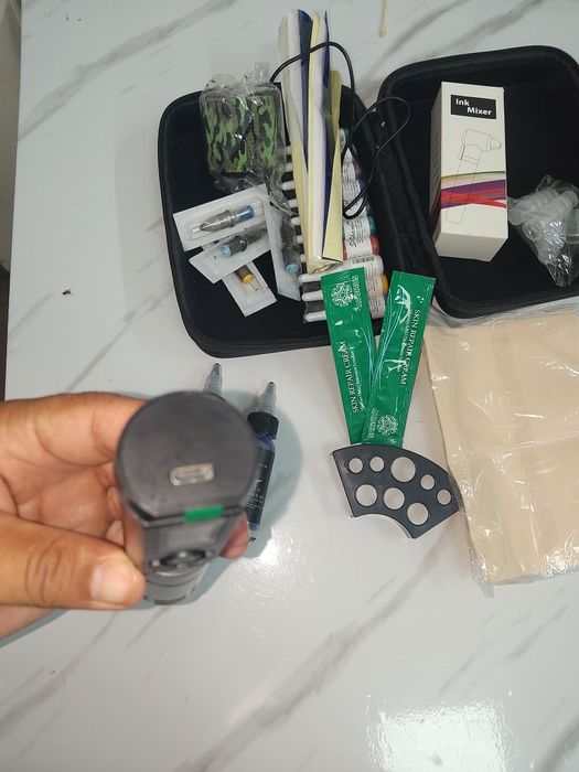 Qosh Ko'z lab ga chizadigan permanentniy aparat yangi