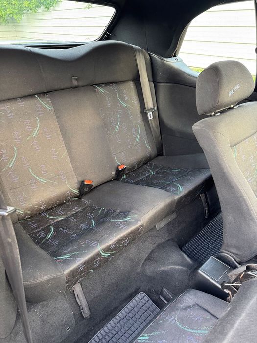 Ford Fiesta VW Golf 3 Cabrio 1.8 benzină an 1995