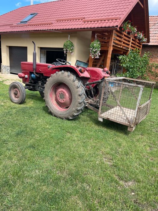 Tractor U445 cu utilaje