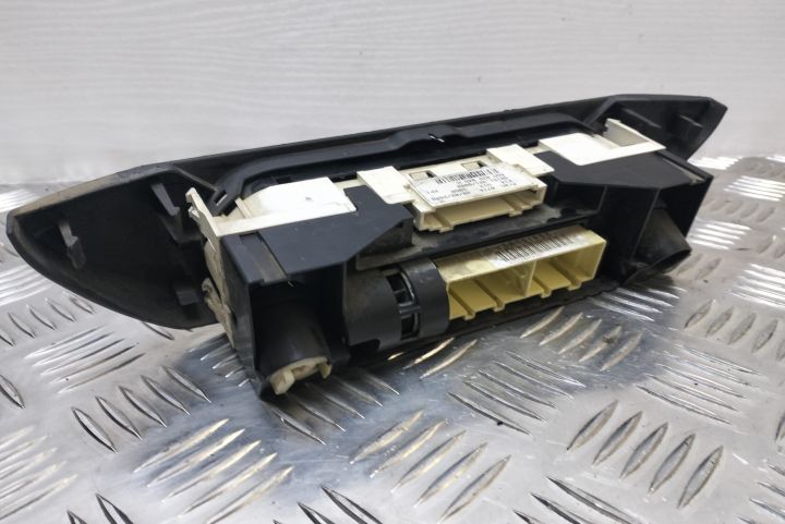 Panou AC   6Q0820045H Volkswagen VW Polo  seria