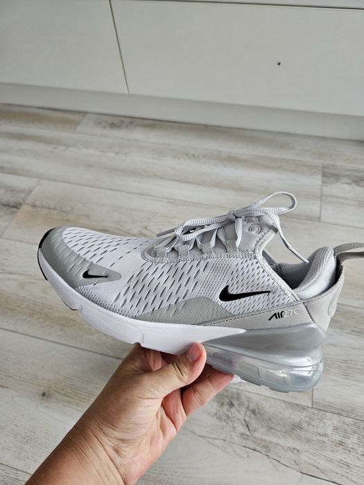 Nike Air Max 270