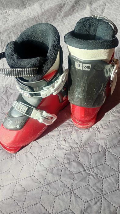 детски ски обувки Salomon t2 №28 + щеки 70см