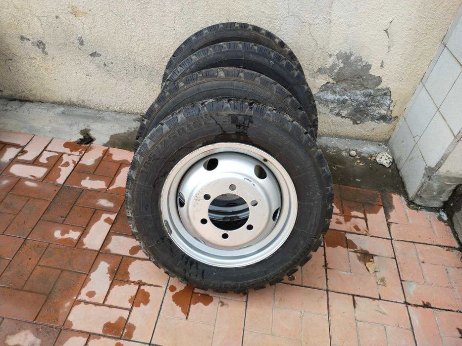 Автошины Б/У 185/75 R16 4шт