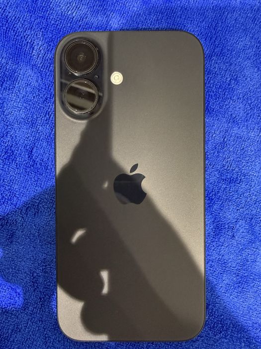 Срочно! Iphone 16 128гб