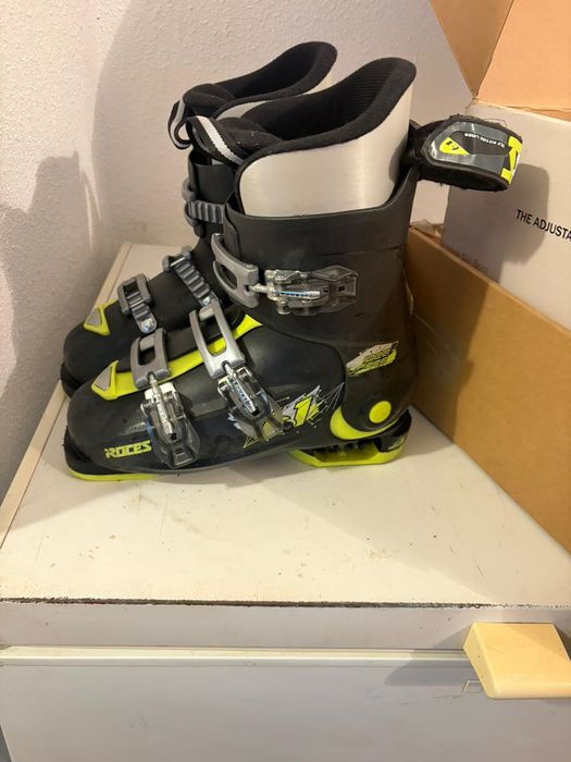 Vând clăpari copii reglabili 36-40 Roces Ideea