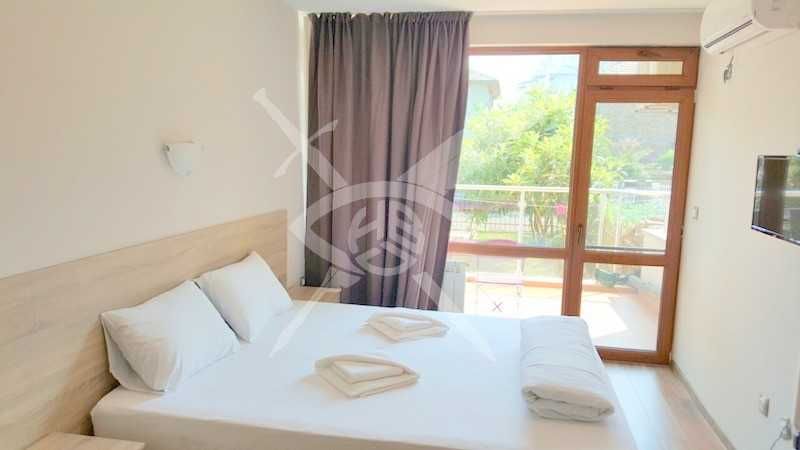 Продава се Хотел в Приморско - 450 кв.м за 1000 €/кв.м - Снимка #4