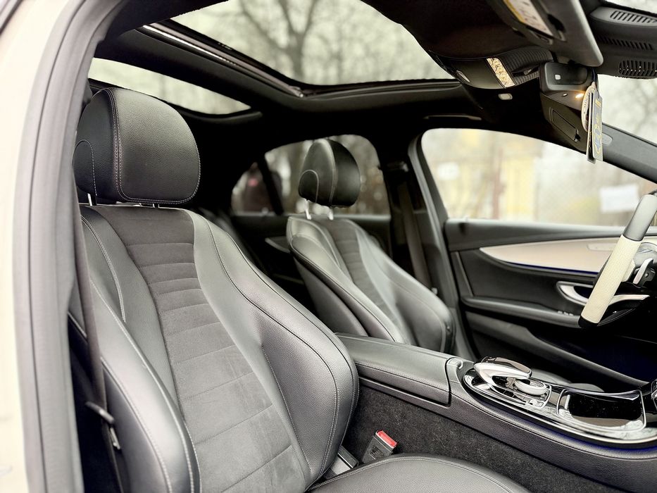 • Mercedes E220d 2016 - Packet Amg / Auto Deosebit / Parc Auto • Rate