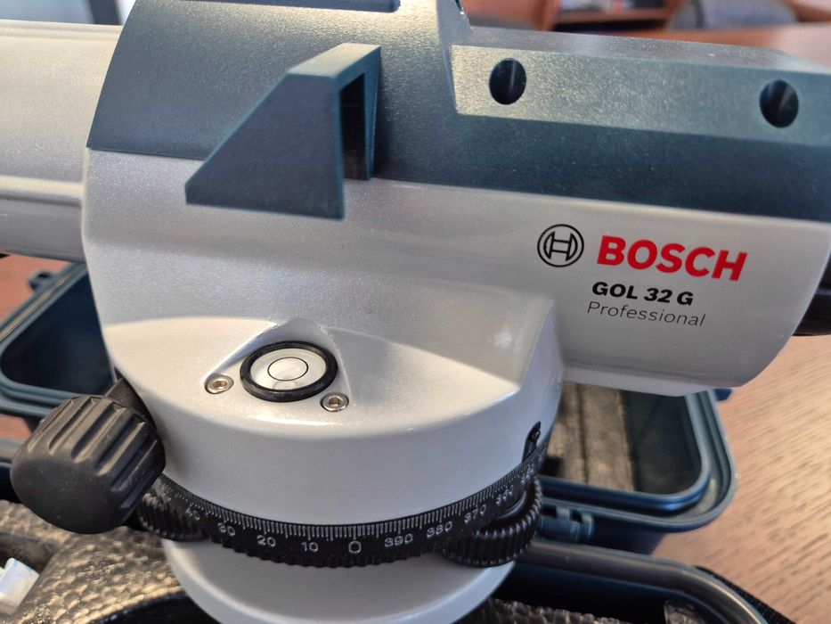 Оптичен нивелир + тринога + лата BOSCH