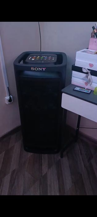 Sistem audio Sony Ult Tower 9 AC impecabil , achiziționat din Altex  folosit foarte puțin și  în mediu corespunzător  .