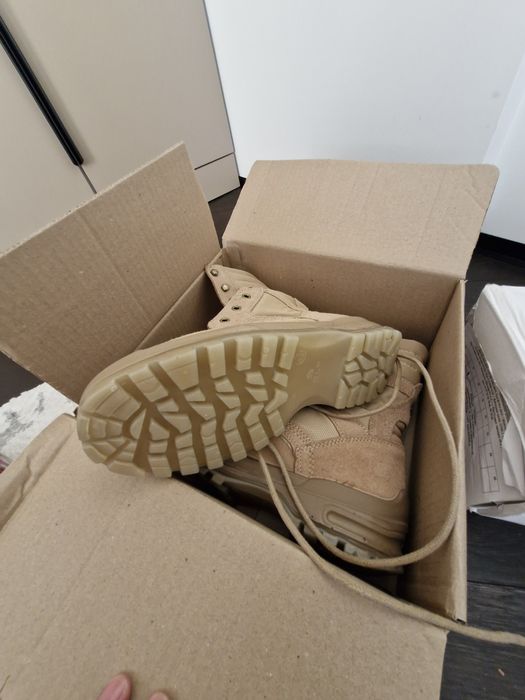 Берцы новые бежевые