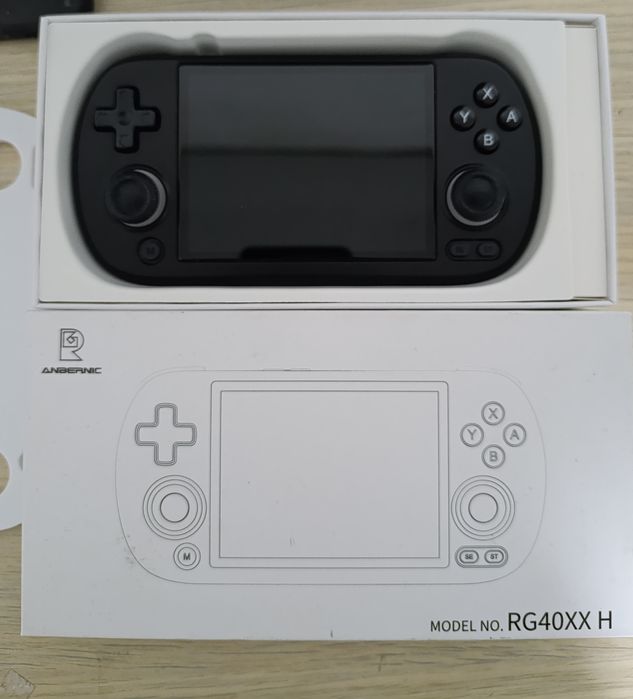 Портативная игровая приставка