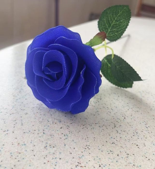 Flori artificiale făcute manual