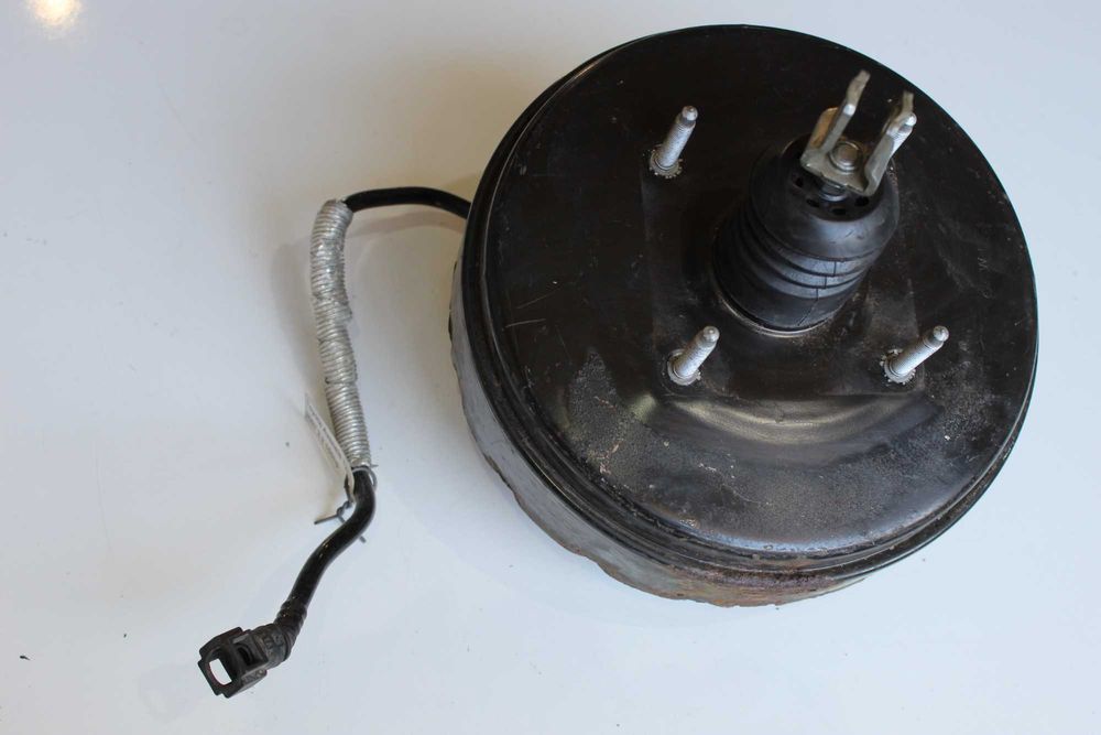 Серво Тойота авенсис т25 2.2 150кс 07г Toyota avensis t25 2.2 150hp