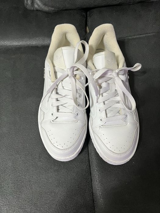 Женские адидасы оригинал