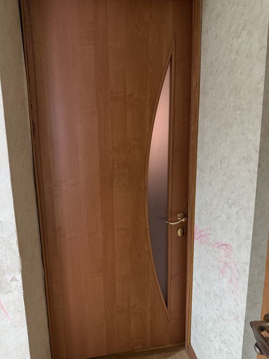 Продам межкомнатные двери бу