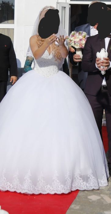 Rochie mireasa de vanzare