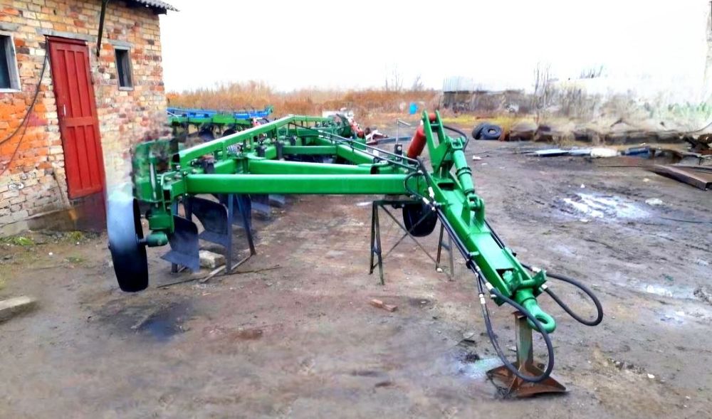 Продам Плуг ПТК-9