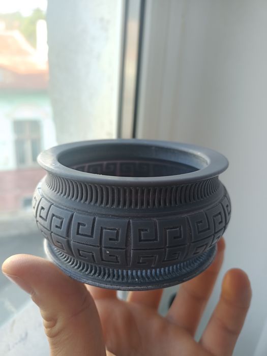 Ghiveci mic cu model