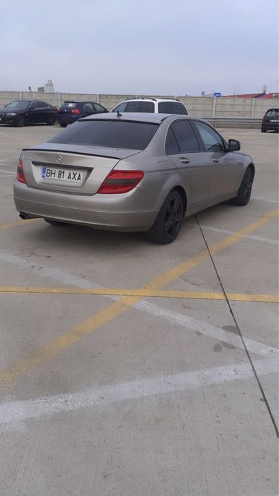 Vând Mercedes C Class 204