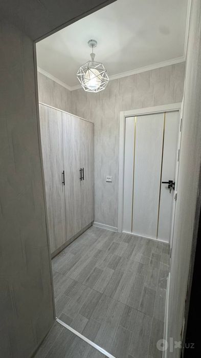 Продаю 1-комнату 21м2. Яшнабадский р-он Авиасозлар-3. 3-этаж 4-этажном
