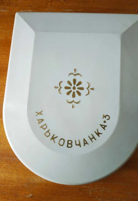 Продаю электро массажёр для лица и тела